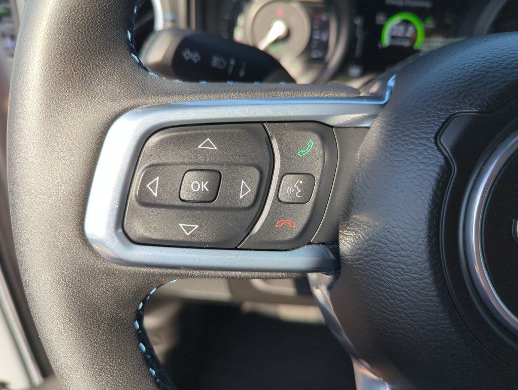 Used 2024 Jeep Wrangler High Altitude AWD/4WD image 19