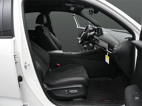 Used 2025 Acura ADX A-Spec AWD/4WD image 16