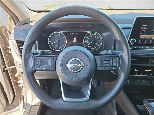 Used 2023 Nissan Rogue SV FWD image 13