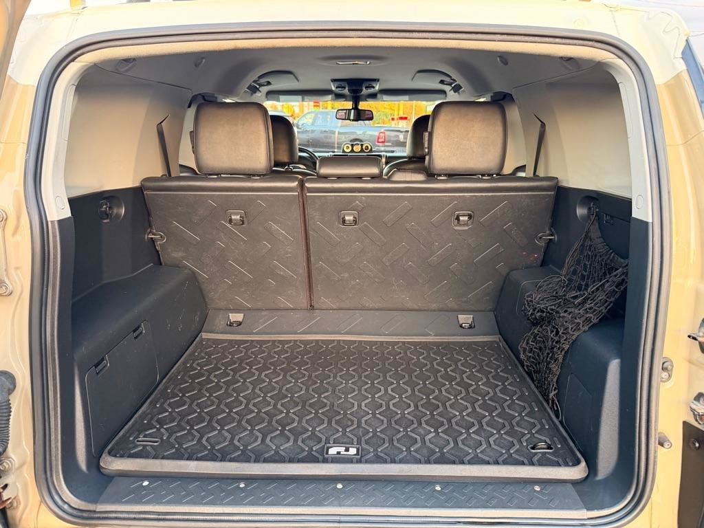 Used 2014 Toyota FJ Cruiser 4WD w/ Convenience Package image 9