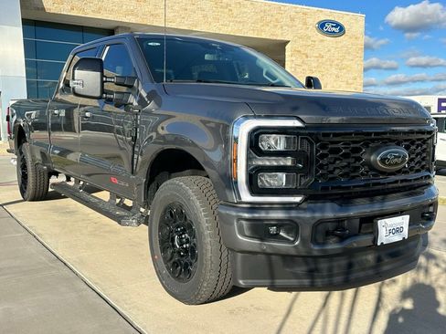 New 2026 Ford F350 Lariat w/ Black Appearance Package image 43