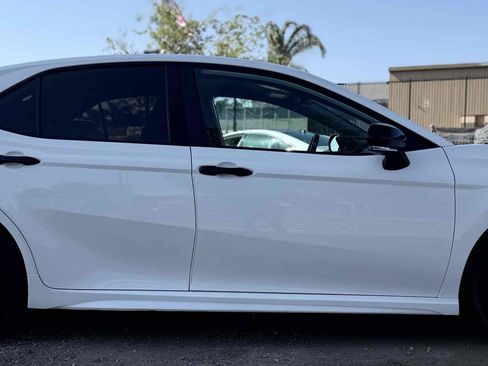 Used 2022 Toyota Camry SE FWD image 7