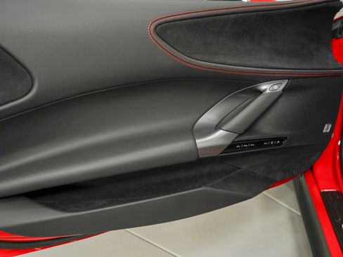 Used 2022 Ferrari SF90 Spider image 42