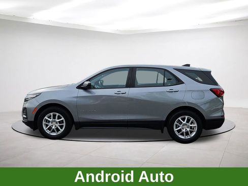 Used 2023 Chevrolet Equinox LS FWD image 4