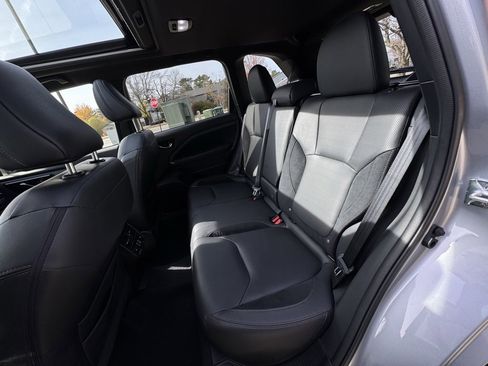 Used 2025 Subaru Forester Touring image 28