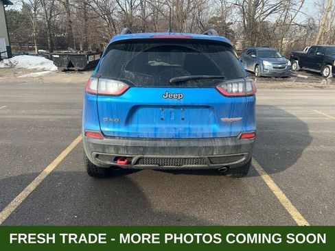 Used 2021 Jeep Cherokee Trailhawk image 3