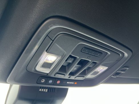 Used 2024 Chevrolet Silverado 1500 High Country image 33