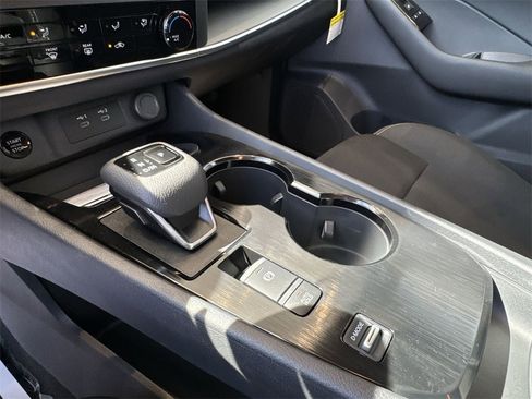 New 2026 Nissan Rogue S image 11