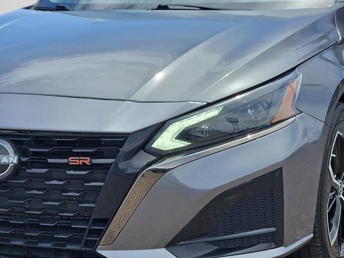 Used 2024 Nissan Altima 2.5 SR image 19