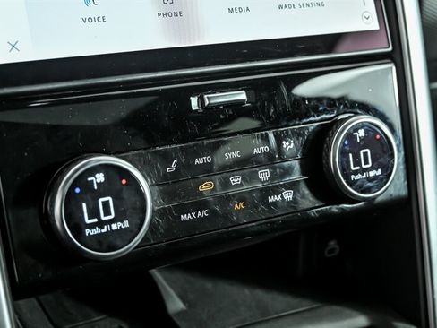 Used 2023 Land Rover Discovery S R-Dynamic AWD/4WD image 30