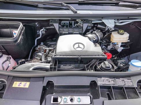 New 2025 Mercedes-Benz Sprinter 2500 image 27