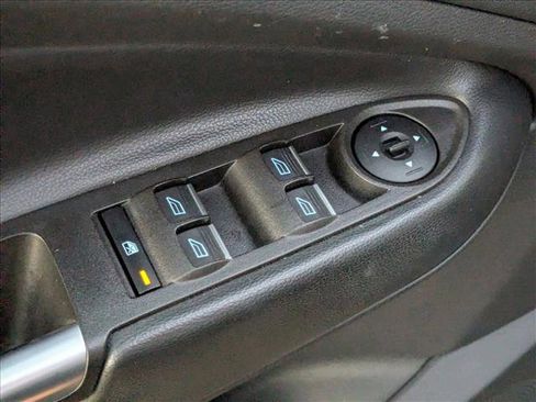 Used 2019 Ford Escape SEL image 12