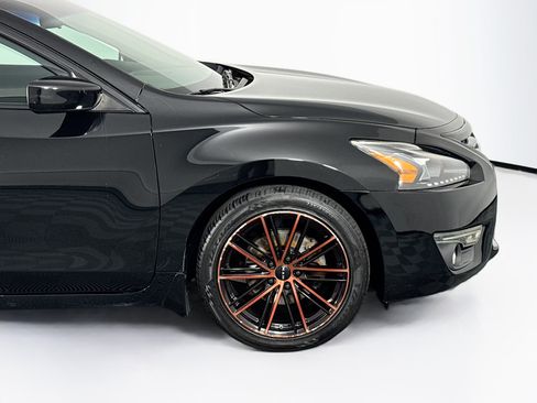 Used 2014 Nissan Altima 2.5 SV FWD image 41