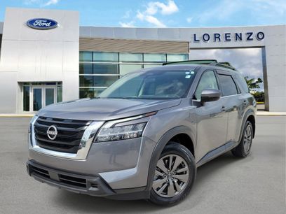 Used 2022 Nissan Pathfinder SV