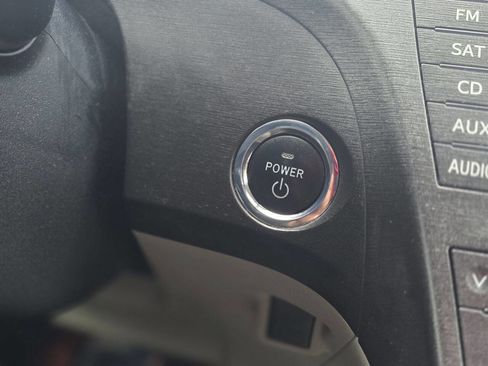 Used 2010 Toyota Prius Five image 19