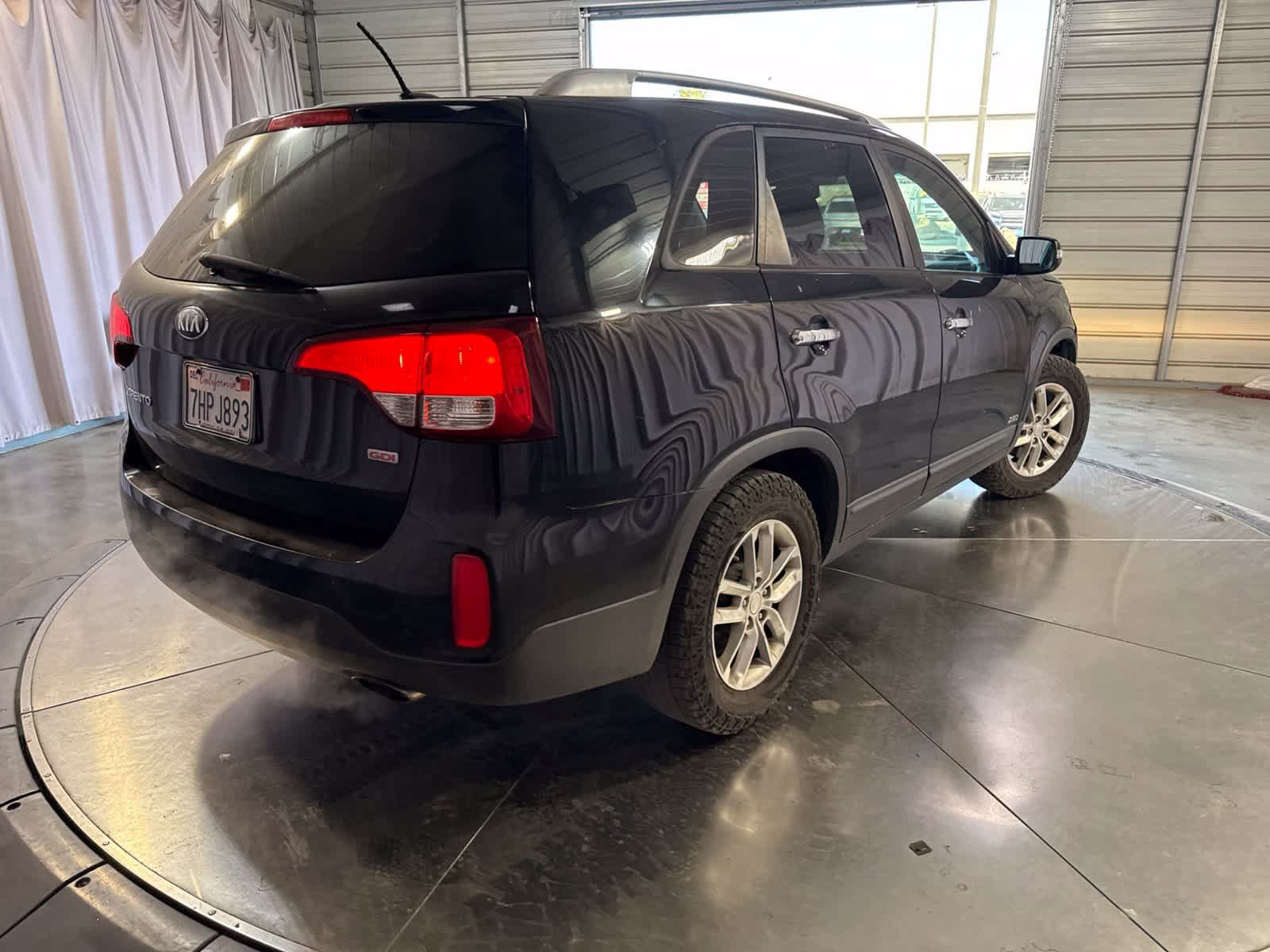 Used 2014 Kia Sorento LX AWD/4WD image 4