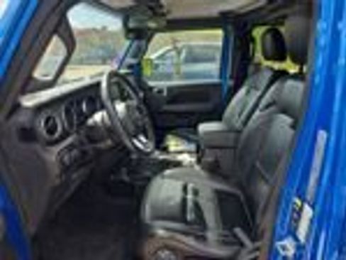 Used 2022 Jeep Wrangler Unlimited Sahara w/ Cold Weather Group AWD/4WD image 19