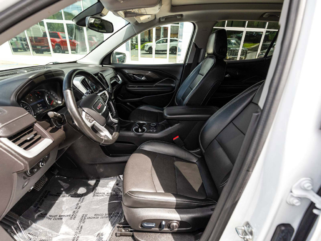 Used 2024 GMC Terrain SLT w/ Elevation Edition AWD/4WD image 25