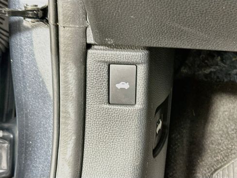 Used 2024 Honda Accord LX image 17