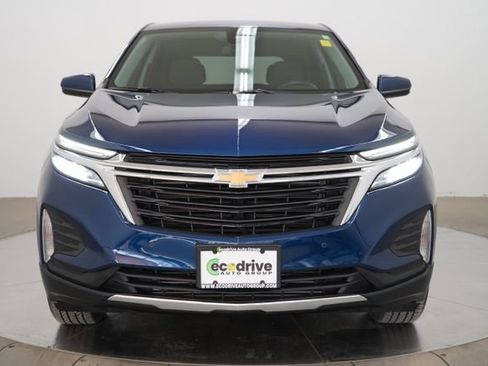 Used 2023 Chevrolet Equinox LT image 2