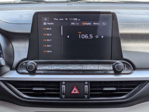 Used 2023 Kia Forte LXS w/ LXS Technology Package FWD image 18