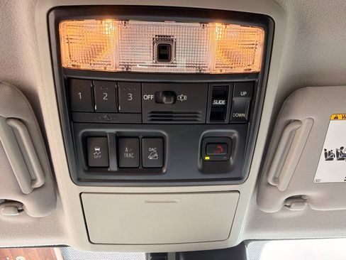 Used 2023 Toyota 4Runner Limited AWD/4WD image 28