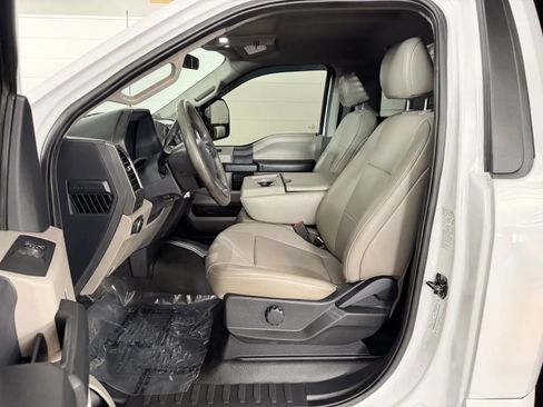 Used 2022 Ford F550 4x4 Regular Cab Super Duty image 12