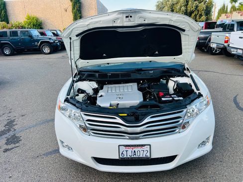 Used 2011 Toyota Venza AWD w/ Premium Pkg #2 image 11