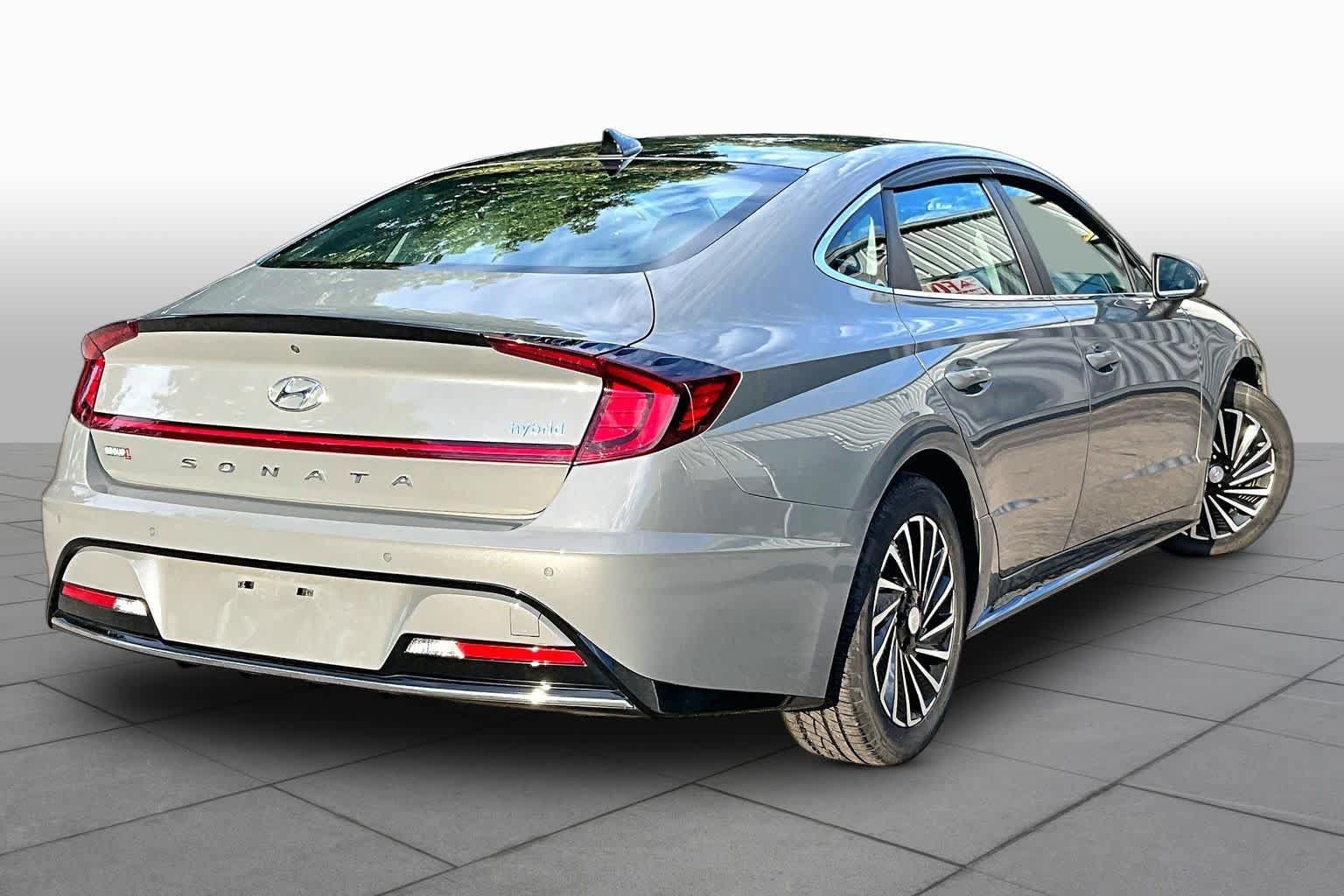 Used 2021 Hyundai Sonata Limited FWD image 13
