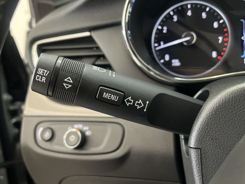 Used 2020 Buick Encore Preferred AWD/4WD image 35