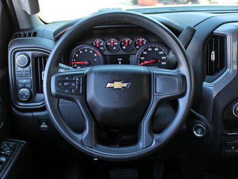 Used 2024 Chevrolet Silverado 2500 Custom w/ Custom Convenience Package image 19