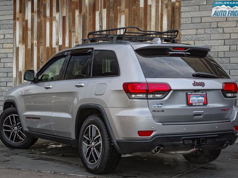 Used 2018 Jeep Grand Cherokee Trailhawk w/ Trailhawk Luxury Group AWD/4WD image 4