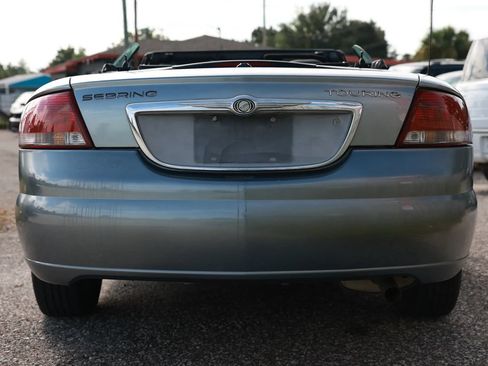 Used 2006 Chrysler Sebring Touring FWD image 4