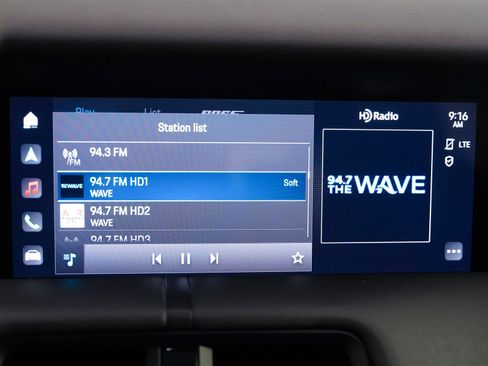 Certified 2022 Porsche Taycan 4S image 18