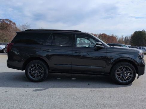 New 2025 Ford Expedition Platinum w/ Stealth Performance Package image 3
