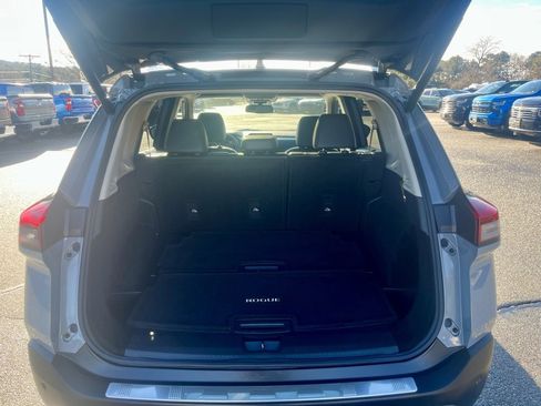 Used 2021 Nissan Rogue SL image 5