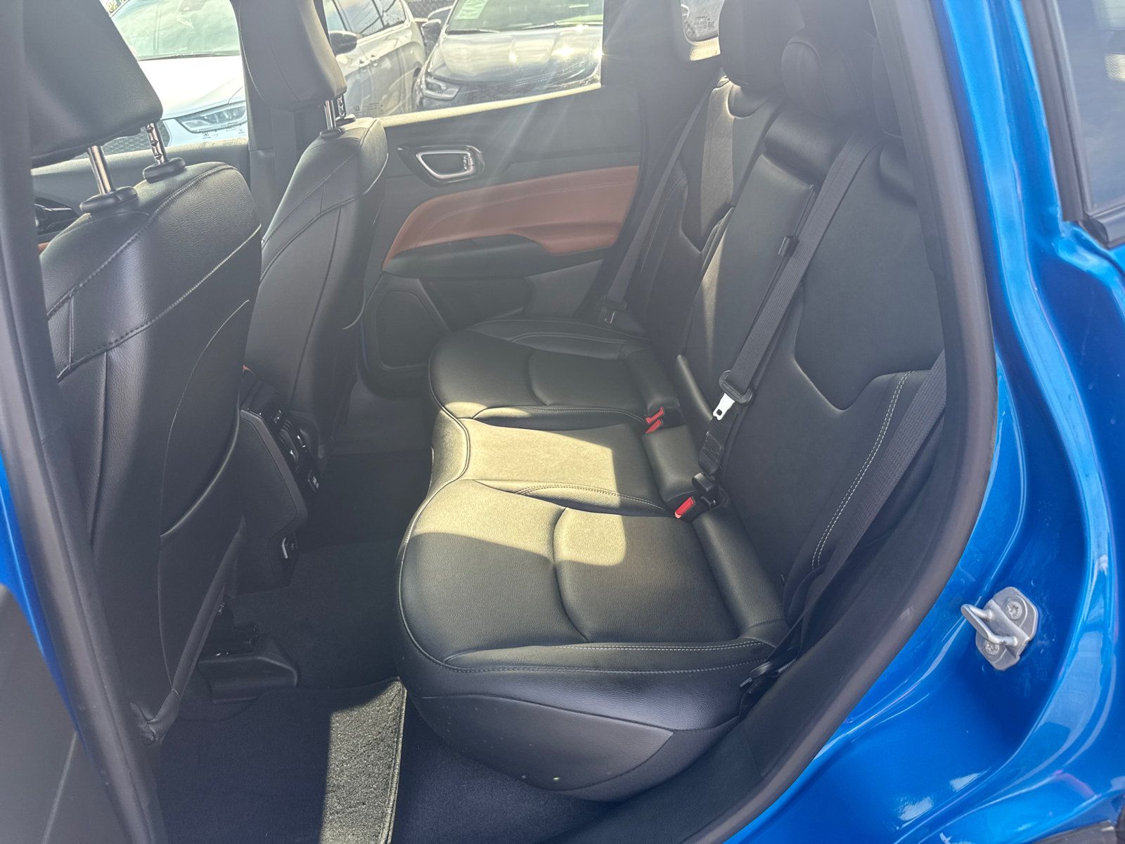 Used 2025 Jeep Compass Limited AWD/4WD image 6