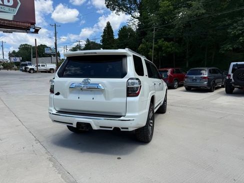 Used 2023 Toyota 4Runner Limited AWD/4WD image 5