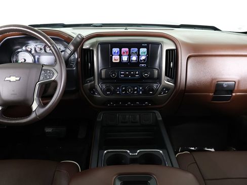 Used 2016 Chevrolet Silverado 1500 High Country w/ High Country Premium Package AWD/4WD image 43