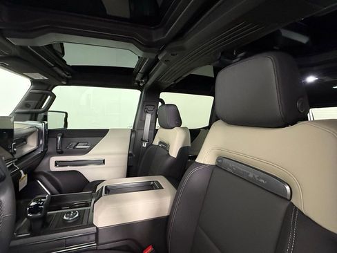 New 2026 GMC Hummer EV SUV image 6
