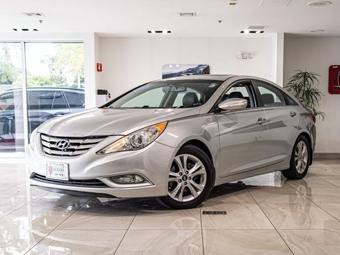 Used 2013 Hyundai Sonata Limited FWD image 1