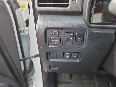 Certified 2024 Toyota 4Runner SR5 Premium image 27