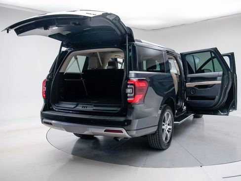 Used 2022 Ford Expedition Max Limited image 21