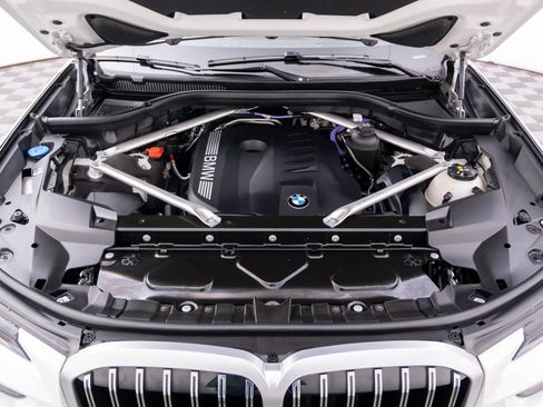 Certified 2025 BMW X7 xDrive40i w/ Premium Package AWD/4WD image 34