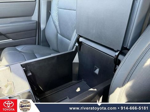 Used 2023 Toyota Tundra Limited image 23