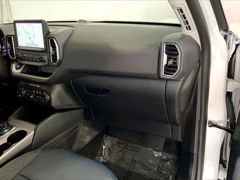 Used 2023 Ford Bronco Sport Outer Banks w/ Tech Package AWD/4WD image 16