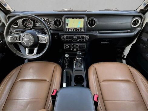 Used 2021 Jeep Gladiator Overland AWD/4WD image 16