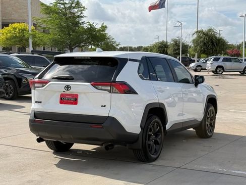 Used 2025 Toyota RAV4 LE FWD image 4