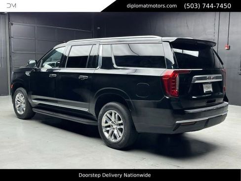 Used 2022 GMC Yukon XL Denali w/ Advanced Technology Package RWD image 5
