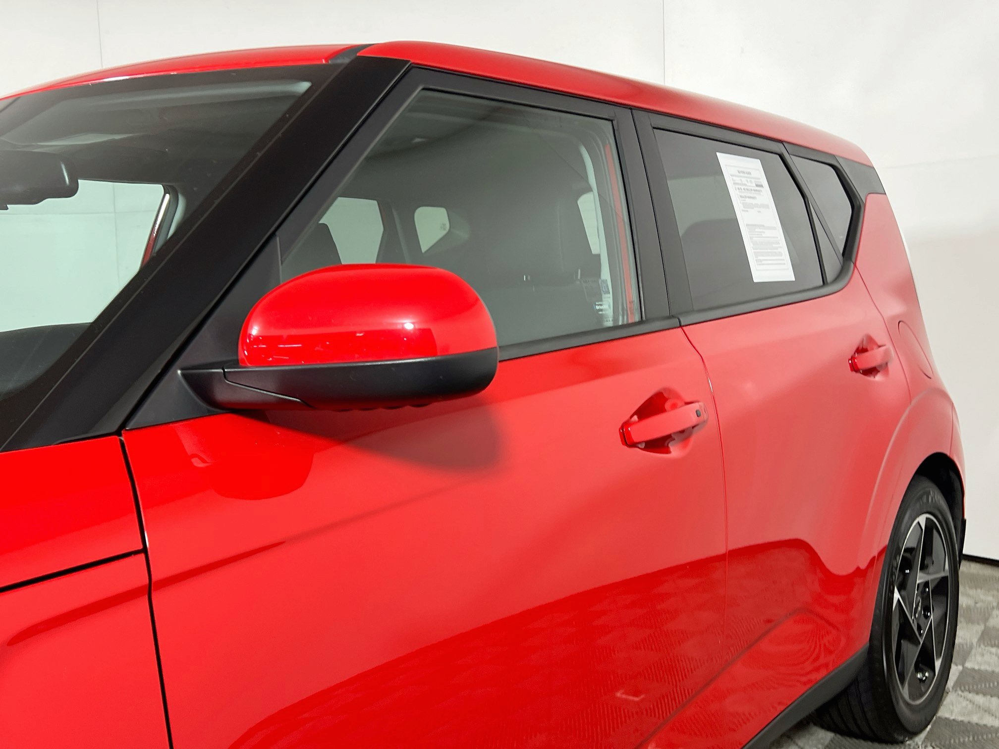 Used 2025 Kia Soul EX FWD image 13
